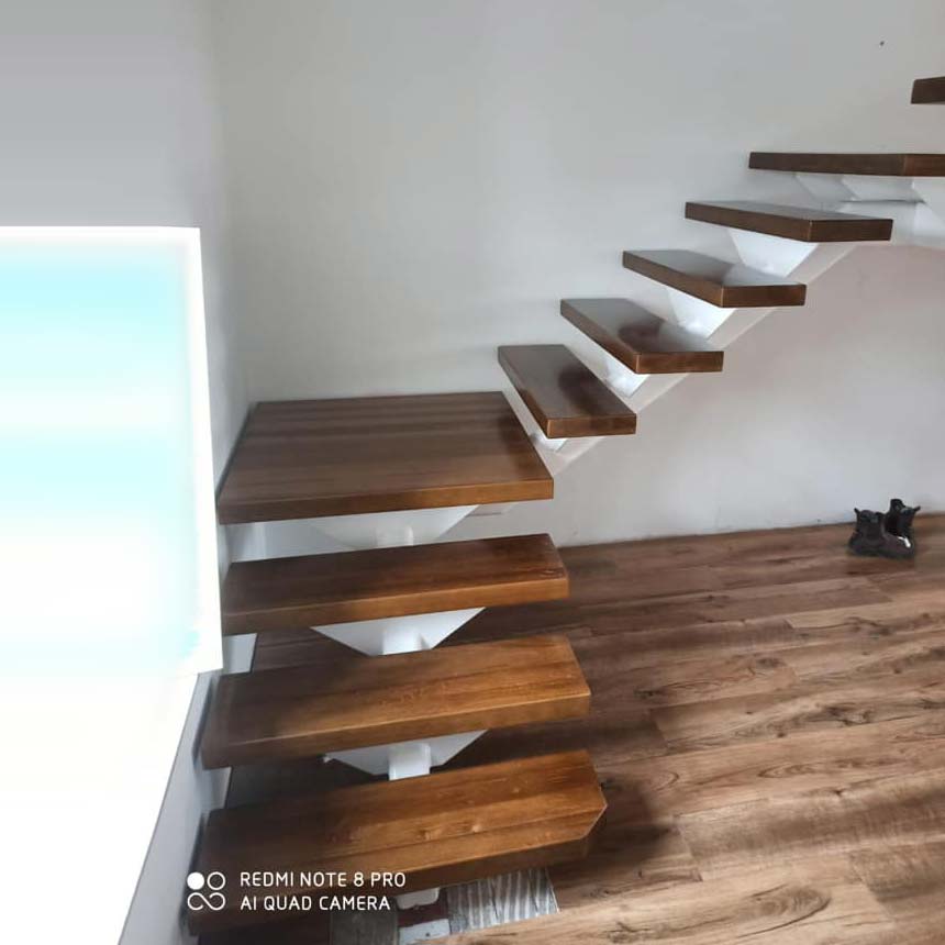 Poplar stairs in walnut colour, steps and landing